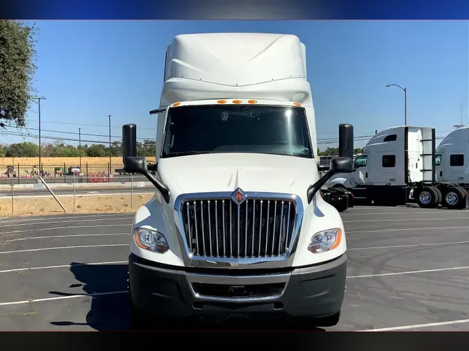 2022 INT LT625 6x4