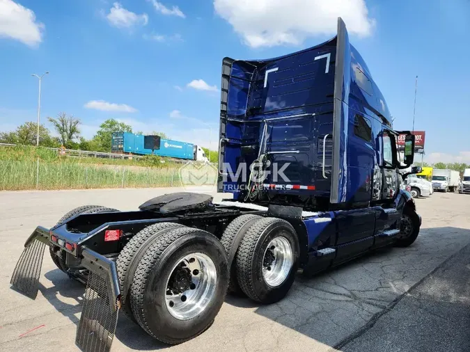 2023 VOLVO VNL64T760