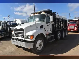 2006 MACK GRANITE CV713