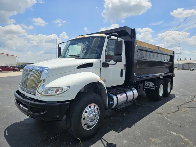 2020 International MV607