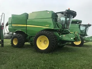 2016 John Deere S670