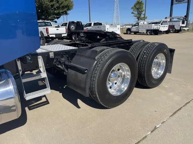2024 Peterbilt 389