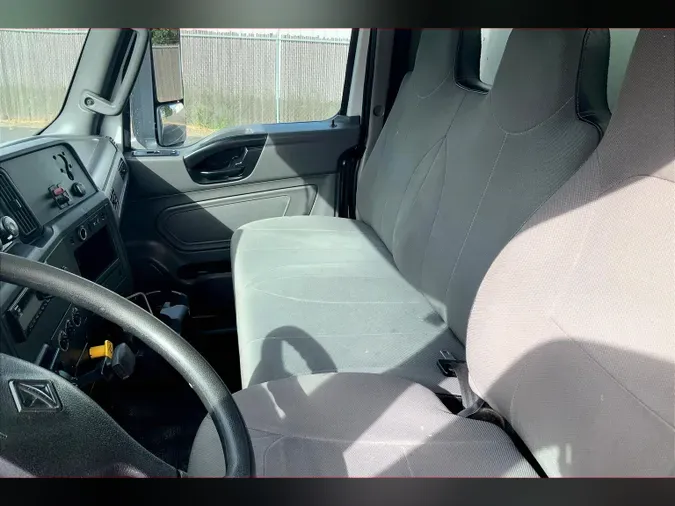2020 INT MV607