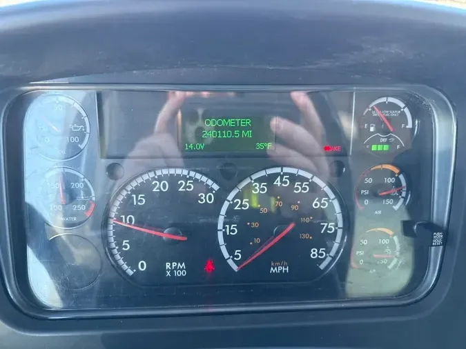 2019 FREIGHTLINER/MERCEDES M2 1066a523b9d9fa97d0a38543defee0e156e