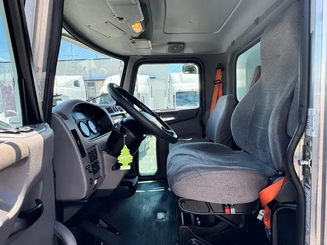 2020 Peterbilt 337