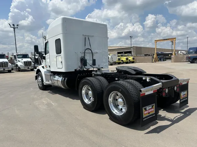 2021 Peterbilt 567