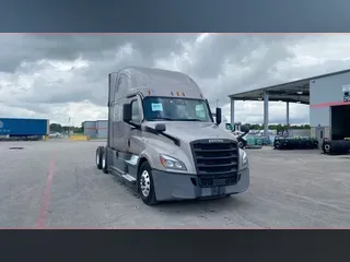 2022 Freightliner Cascadia 126