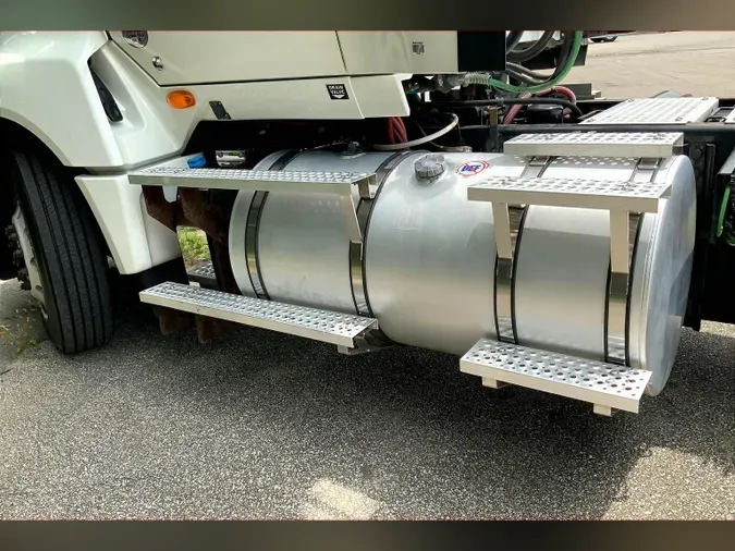2020 INT LT625 6x4