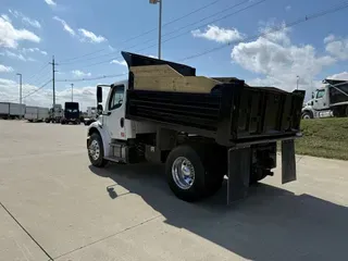 2015 Freightliner M2 106