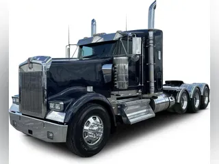 2016 Kenworth W900
