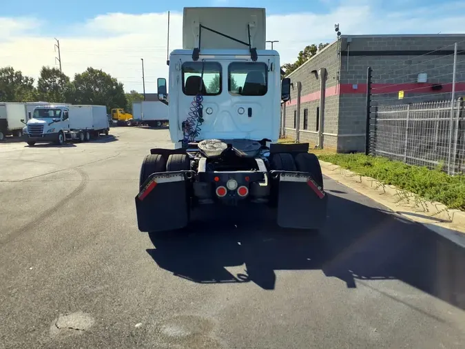 2021 FREIGHTLINER/MERCEDES CASCADIA PX12642ST