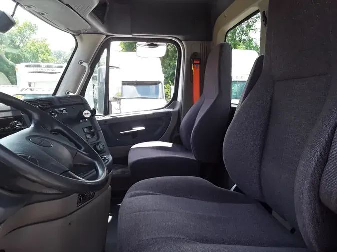 2019 FREIGHTLINER CASCADIA 125