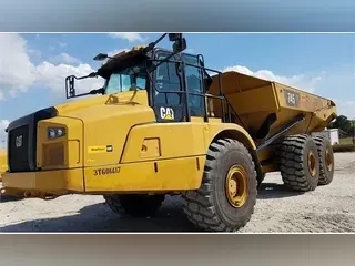 2019 CATERPILLAR 745