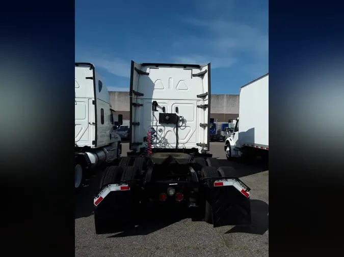 2019 FREIGHTLINER CASCADIA 125