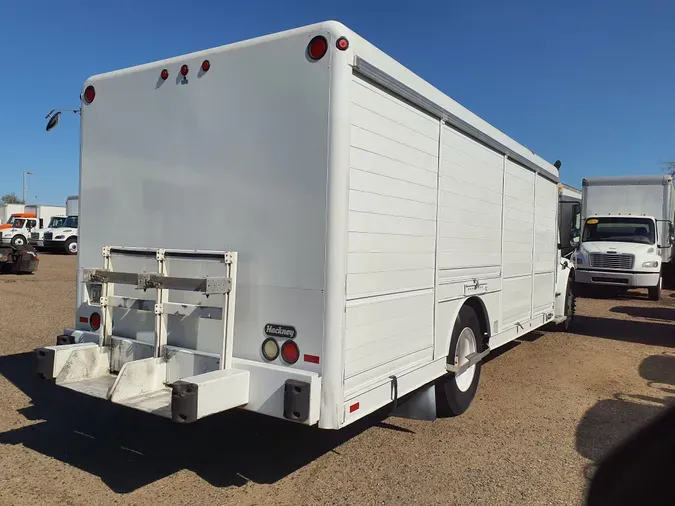 2017 FREIGHTLINER/MERCEDES M2 106