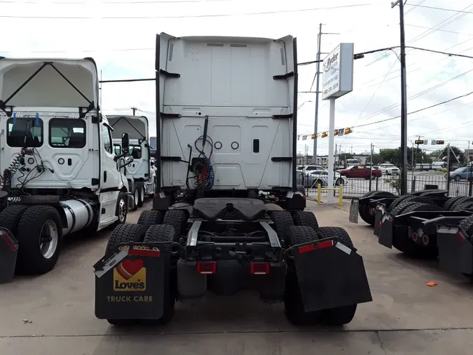 2020 NAVISTAR INTERNATIONAL LT625 SLPR CAB