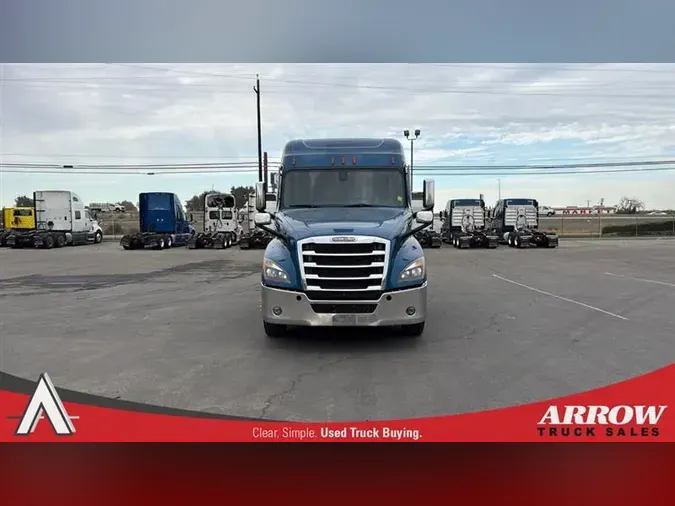 2021 FREIGHTLINER CA126