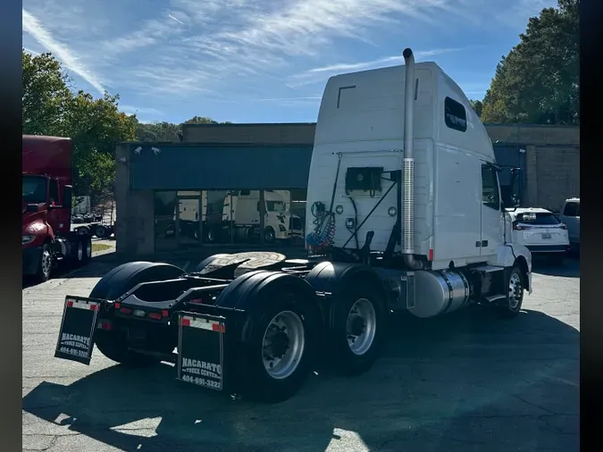 2018 VOLVO VNL64T670