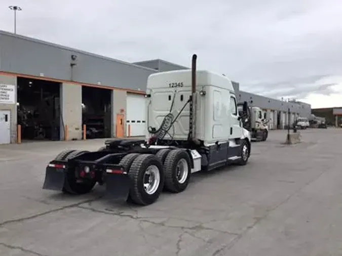 2020 Freightliner Cascadia