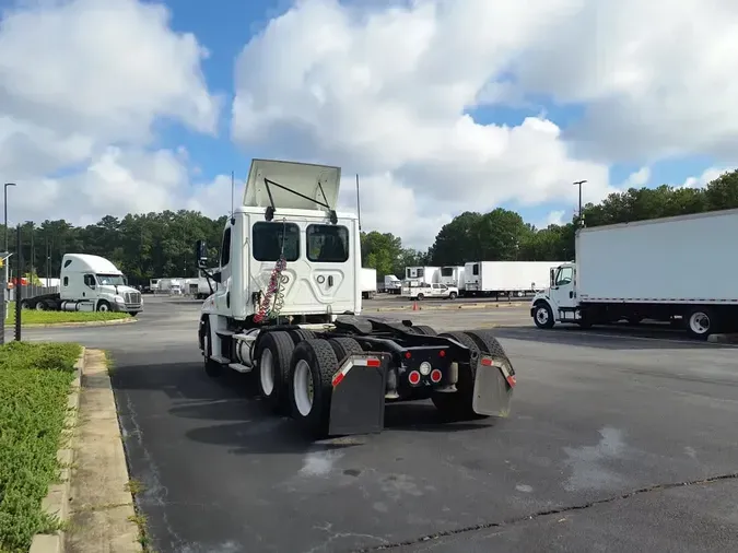 2019 FREIGHTLINER/MERCEDES CASCADIA 1256a79db2ba8eee7081acc75db3bd297b2