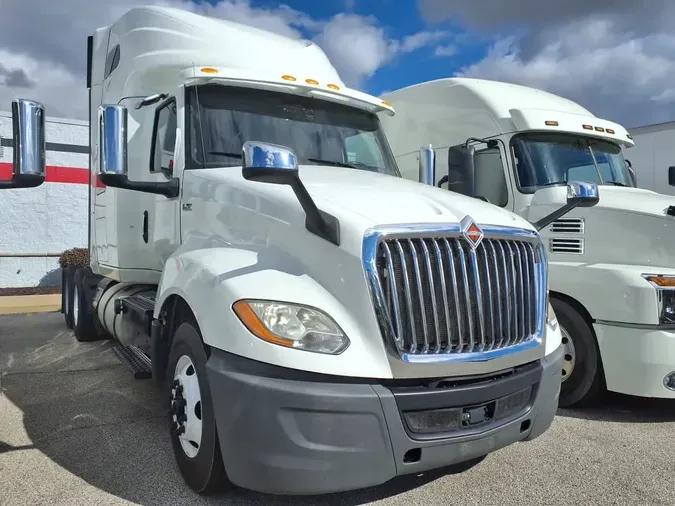 2019 NAVISTAR INTERNATIONAL LT625 SLPR CAB