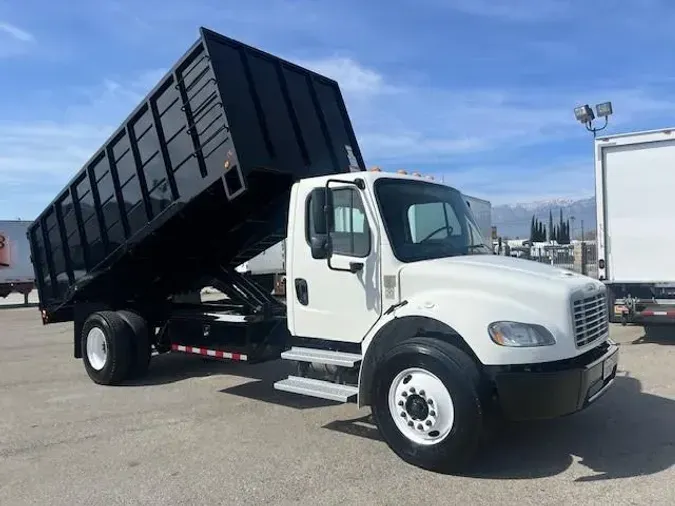 2020 Freightliner Business Class M2 106