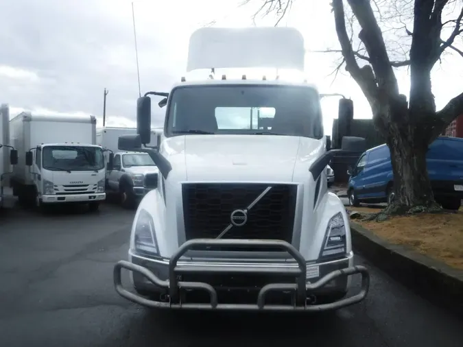 2019 VOLVO VNL