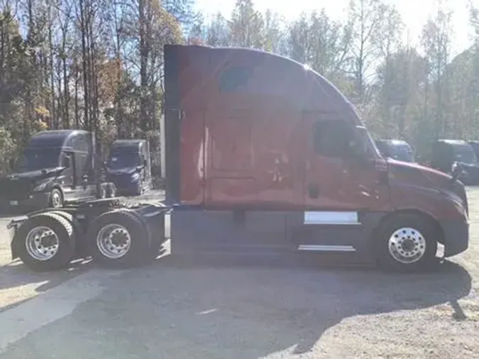 2023 Freightliner Cascadia