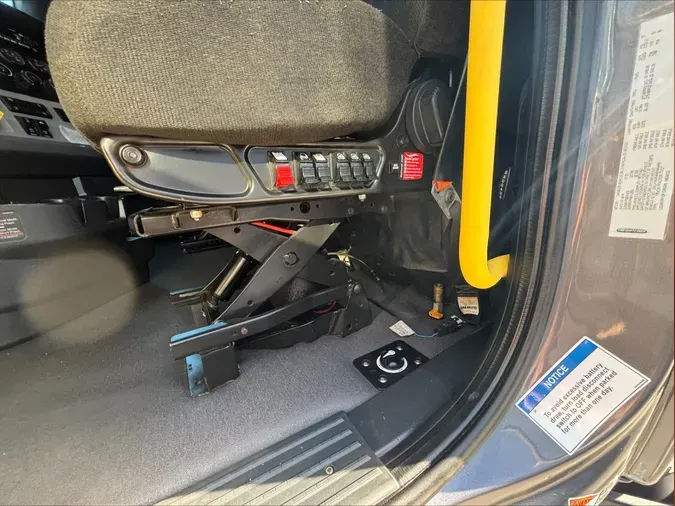 2021 Freightliner Cascadia 1266a82d46486a813e587e50c8f49f7f29d