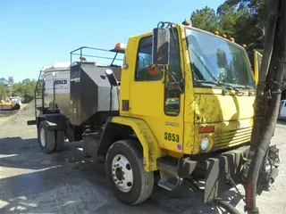 2003 FREIGHTLINER FL70