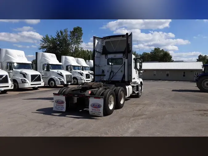 2016 Volvo VNL300