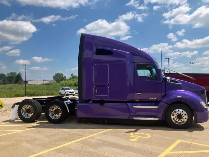 2020 Kenworth T680
