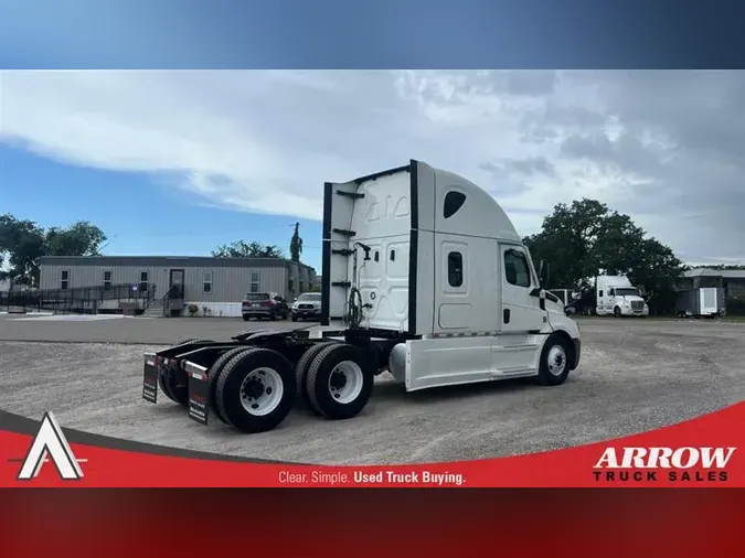 2022 FREIGHTLINER CA126