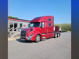2019 Volvo VNL64T860