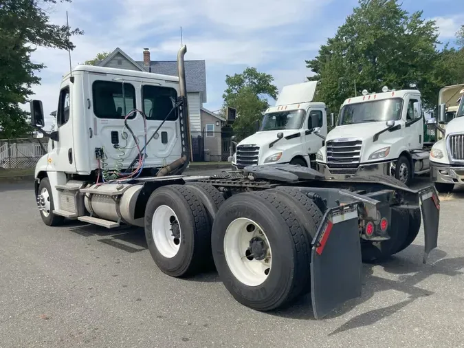 2017 FREIGHTLINER CASCADIA 125