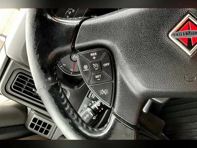 2021 INT LT625 6x4