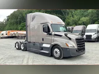 2021 Freightliner Cascadia