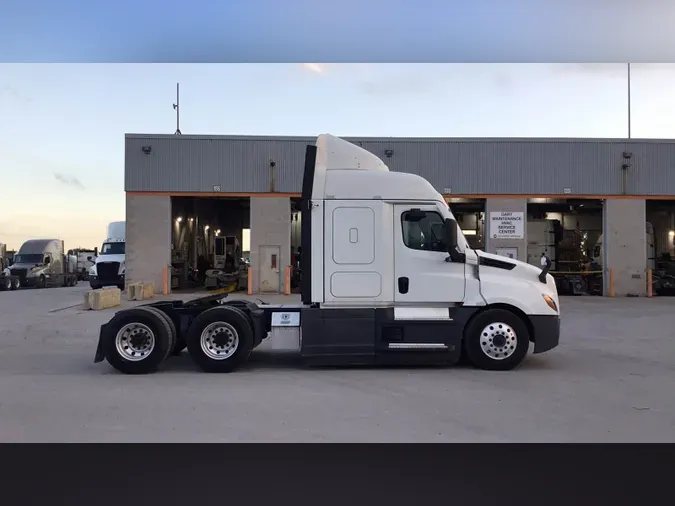 2021 Freightliner Cascadia 1266aa19262392dc98b1e5b7cdf56b574af