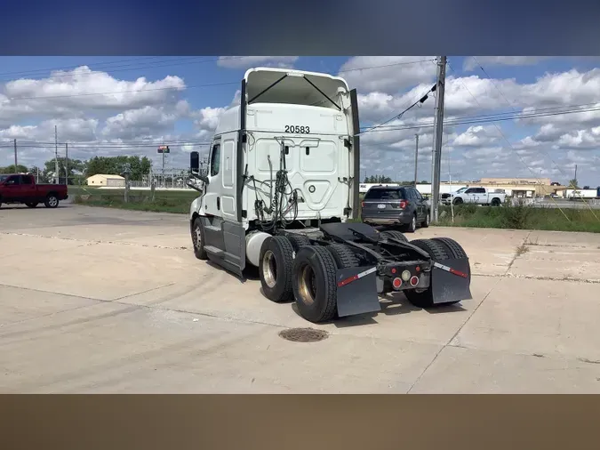 2021 Freightliner Cascadia 1266aa20480e5dbf579cdb731a392180b0d