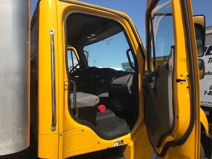 2019 Freightliner M2