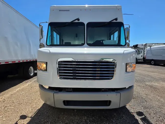 2017 FRTLR CUSTOM CHASSIS CORP MT-55 WALK-IN
