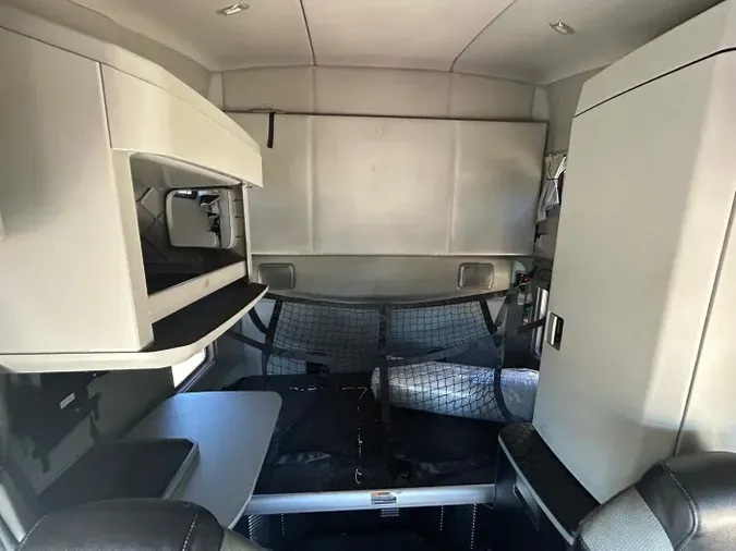 2022 Kenworth T680