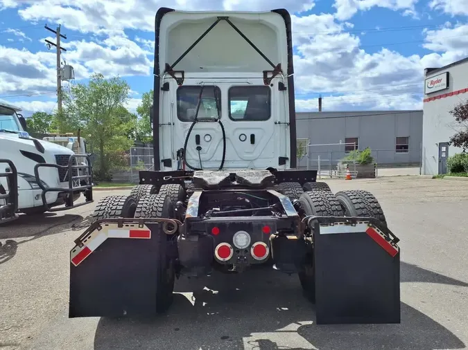 2019 FREIGHTLINER NEW CASCADIA 116