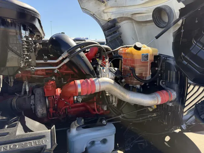 2021 International LT625