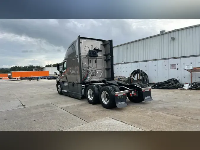2022 Freightliner Cascadia