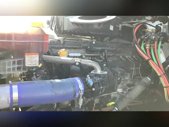 2022 Freightliner Cascadia 126