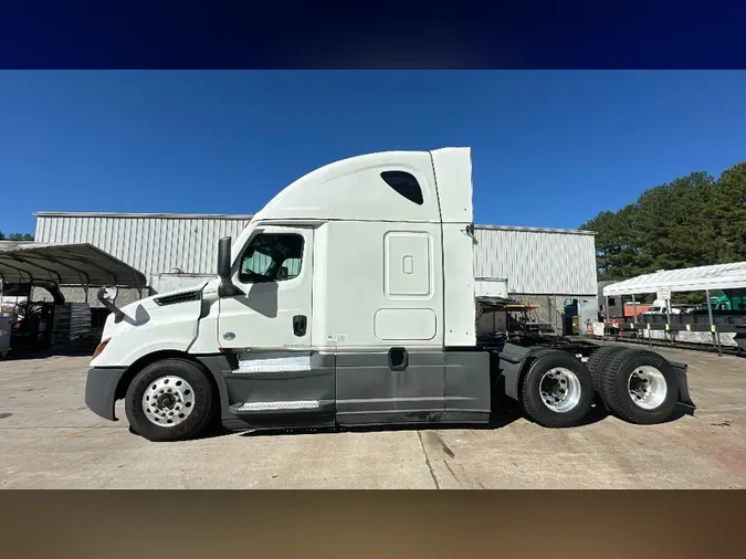 2022 Freightliner Cascadia 126