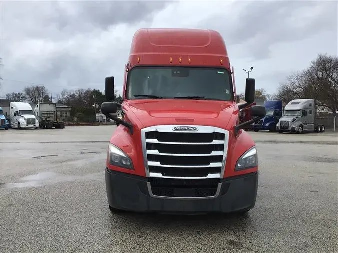 2021 FREIGHTLINER CA126