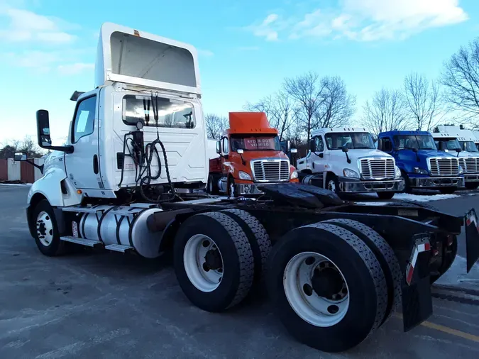 2019 NAVISTAR INTERNATIONAL LT625 DAYCAB T/A