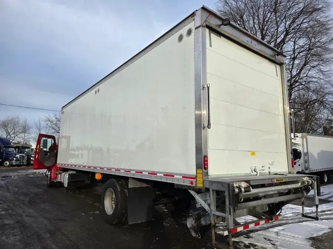 2019 FREIGHTLINER/MERCEDES M2 106